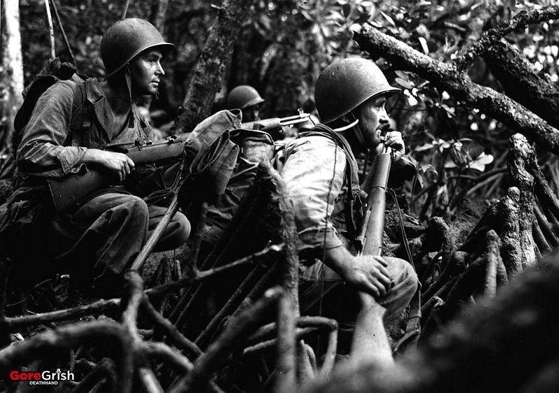 us-soldiers-wait-to-advance-Solomon-Islands-sep13-1943.jpg