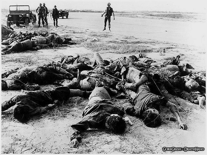 vietnam-dead-vc-soldiers-Tan-Son-Nhut-airbase-may1968.jpg