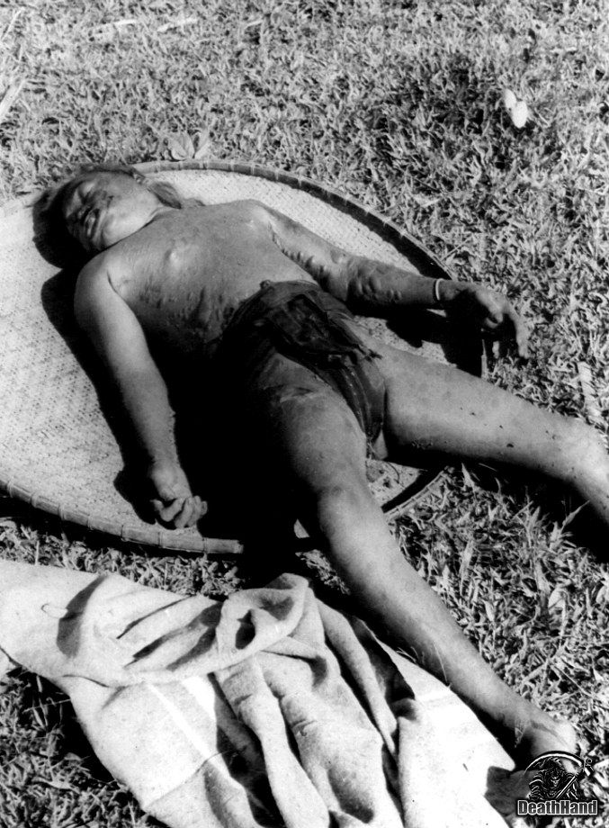 village-massacre3-Dak-Son-Vietnam-dec6-1967.jpg