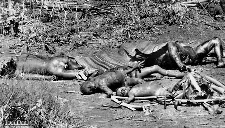 village-massacre4-Dak-Son-Vietnam-dec6-1967.jpg