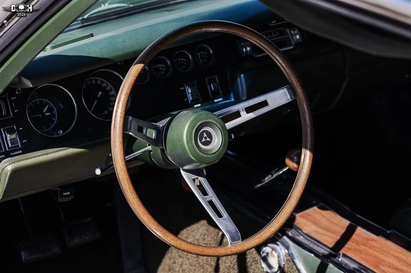 Worlds most highly optioned 1969 Dodge-Hemi-Daytona sells for record price 8 - USA.jpg