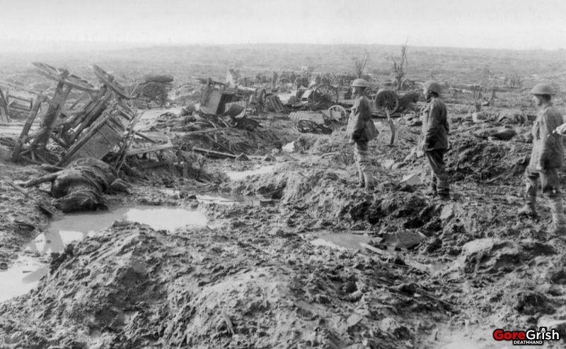 ww1-british-soldiers-wrecked-convoy-Ypres.jpg