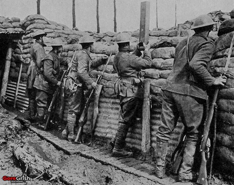 ww1-canadian-soldiers-in-their-trench.jpg