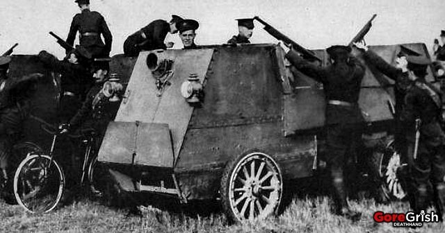 ww1-canadian-soldiers-with-armoured-cars.jpg