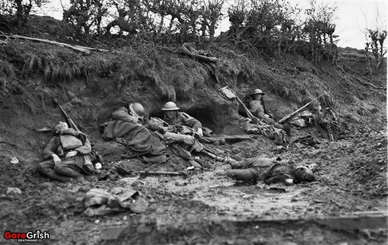 ww1-canadians-living-and-dead1b.jpg