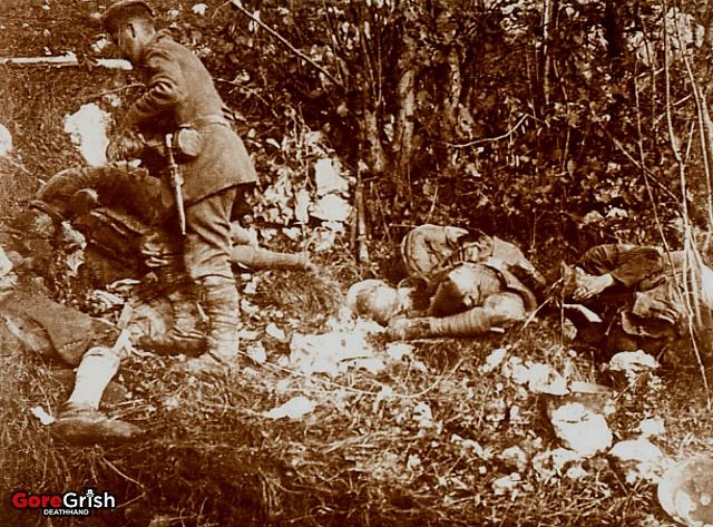 ww1-dead-soldiers-Verdun.jpg