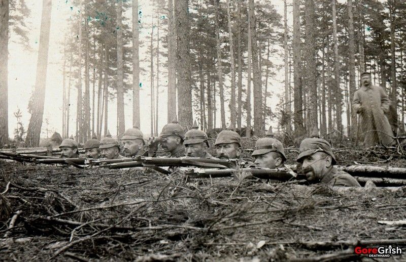ww1-german-infantry-in-treches-sep26-1916.jpg
