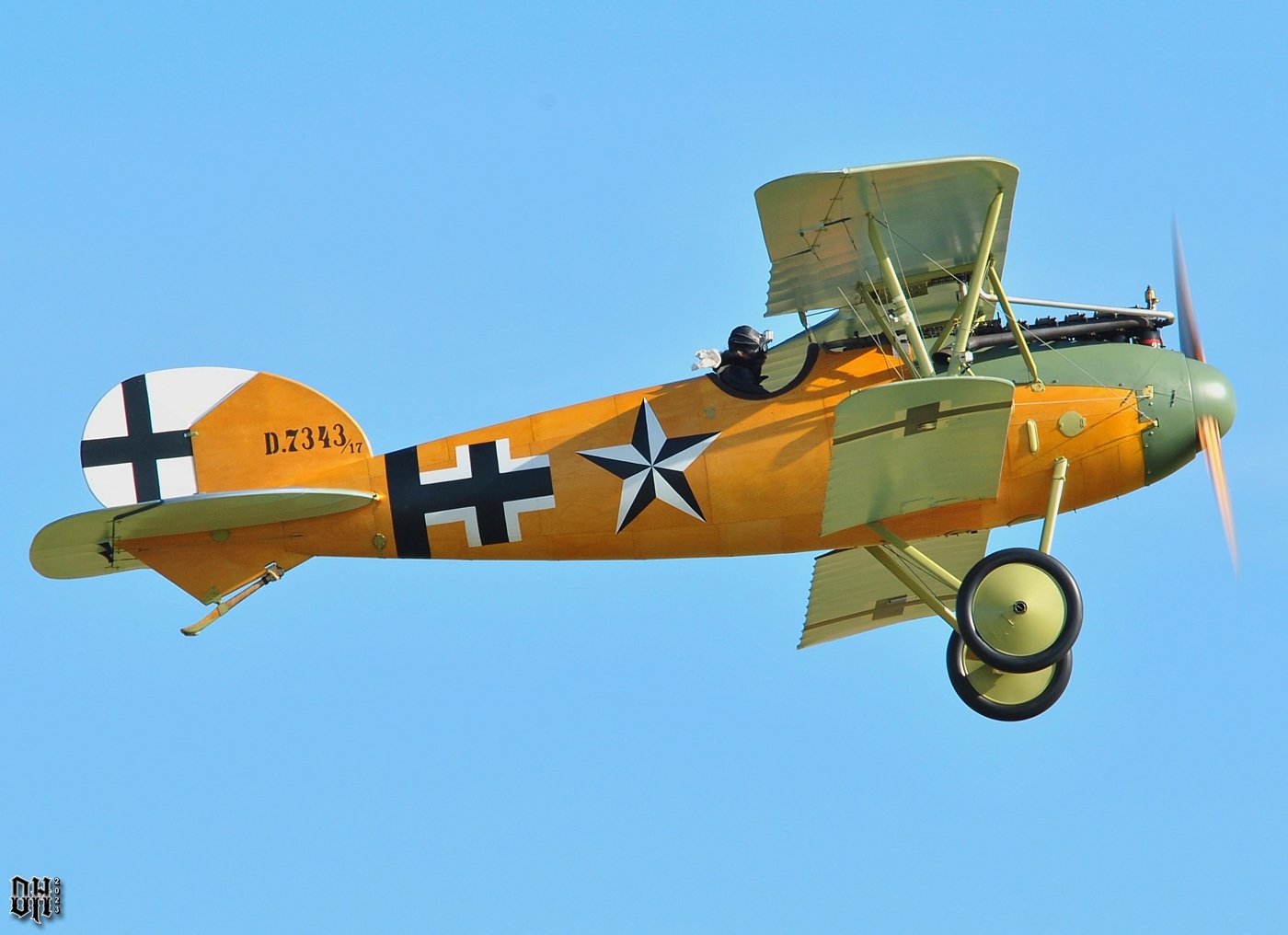 WW1 Planes 9 - German Albatros D.Va.jpg