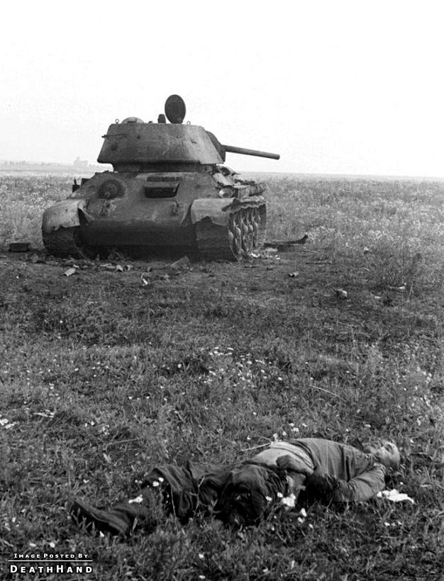 ww2-dead-russian-tank-crewman-Belgorod-1943.jpg