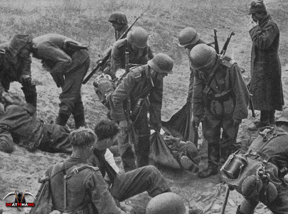ww2-german-dead-wounded.jpg
