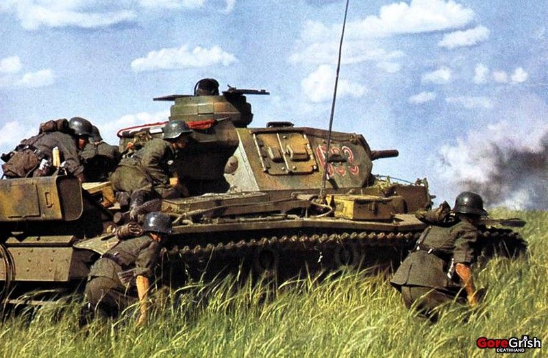ww2-Op-Barbarossa23-german-panzer-Ukraine-jun-dec1941.jpg