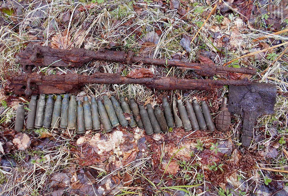 ww2-relics-misc-russian-and-german-digs-11-Russia.jpg