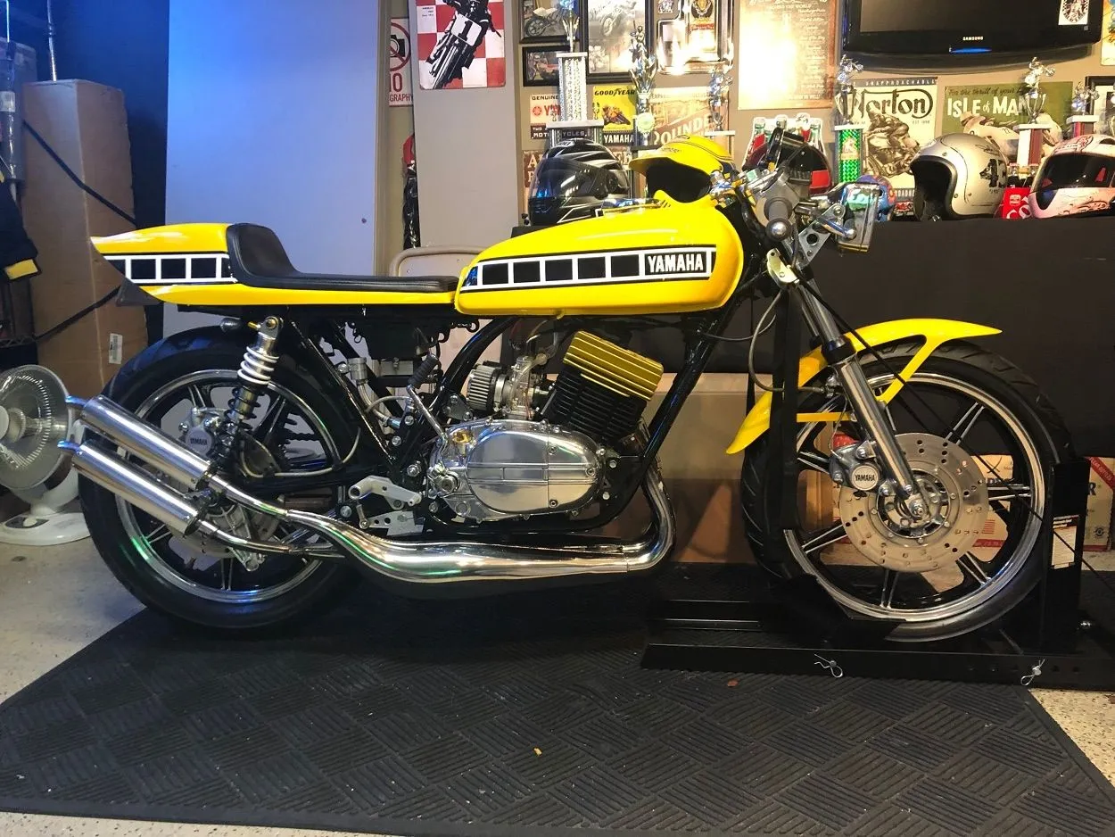 Yamaha-RD350-Cafe-Racer-2.webp