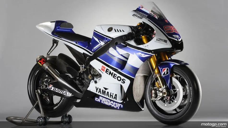 yamaha-yzr-m1_06_slideshow_169.webp