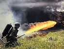 220px-German_soldier_with_flamethrower_c1941.webp