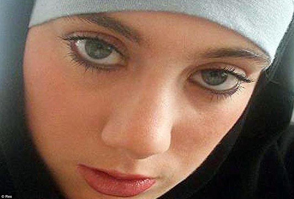 article-2429784-1835C5B800000578-752_964x653.jpg