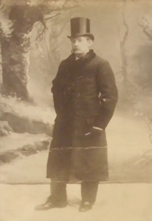 deeming003.jpg