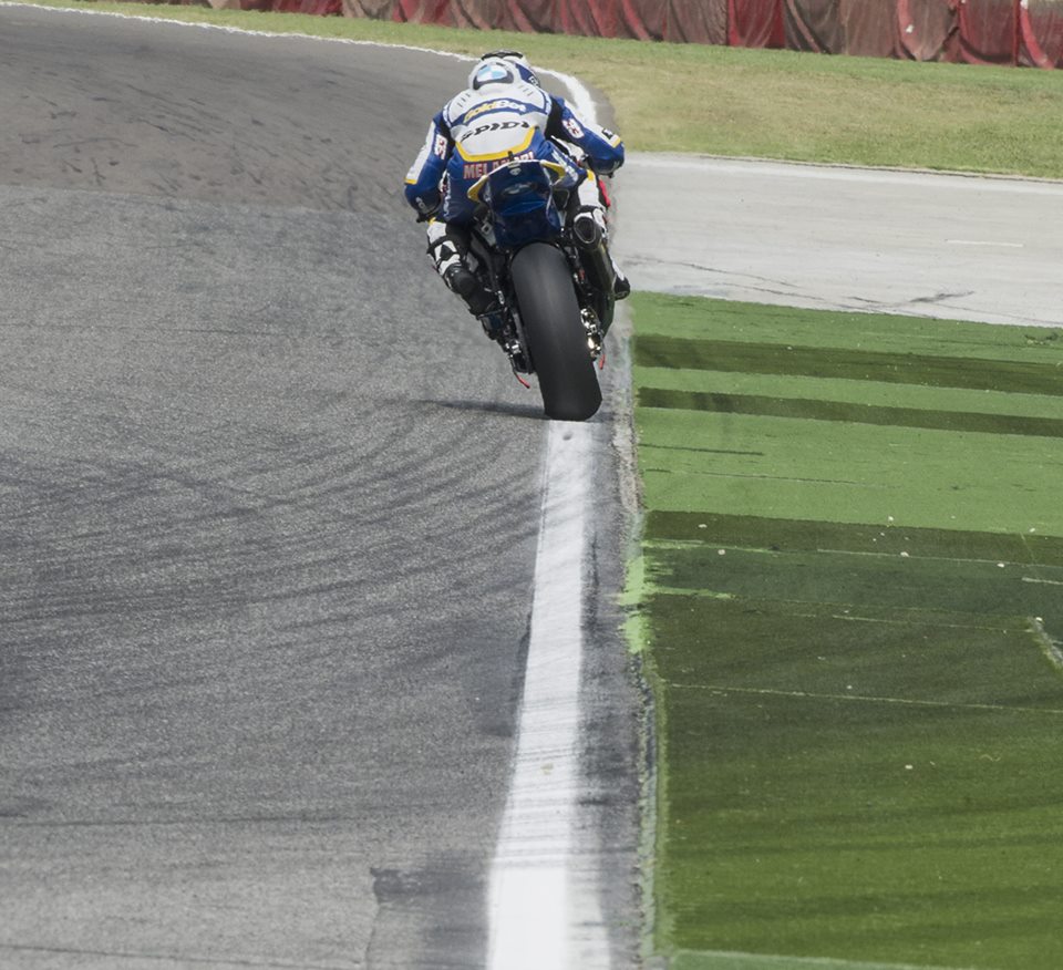 VTzQn9l.jpg