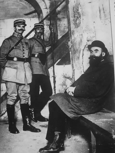 landru_017.JPG