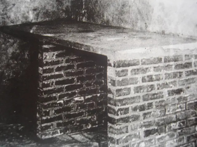 landru_102.JPG