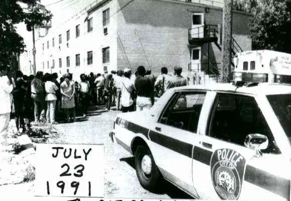 jeffrey-dahmer-apartment-14.jpg