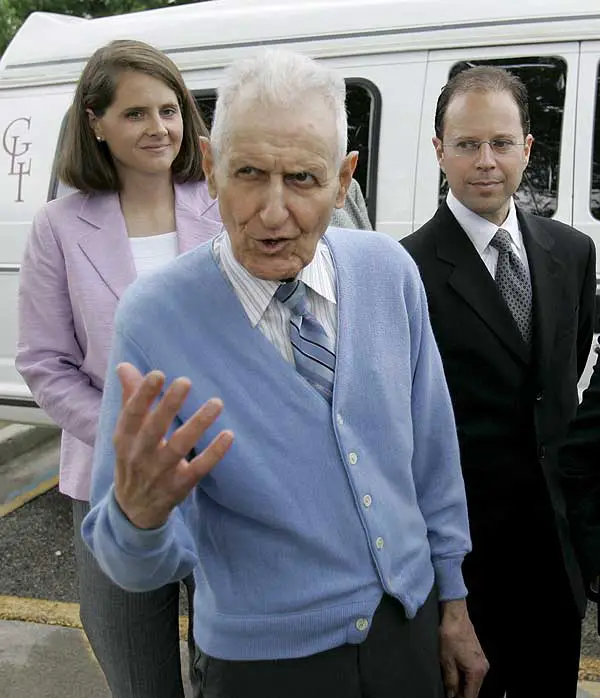 kevorkian027b.jpg