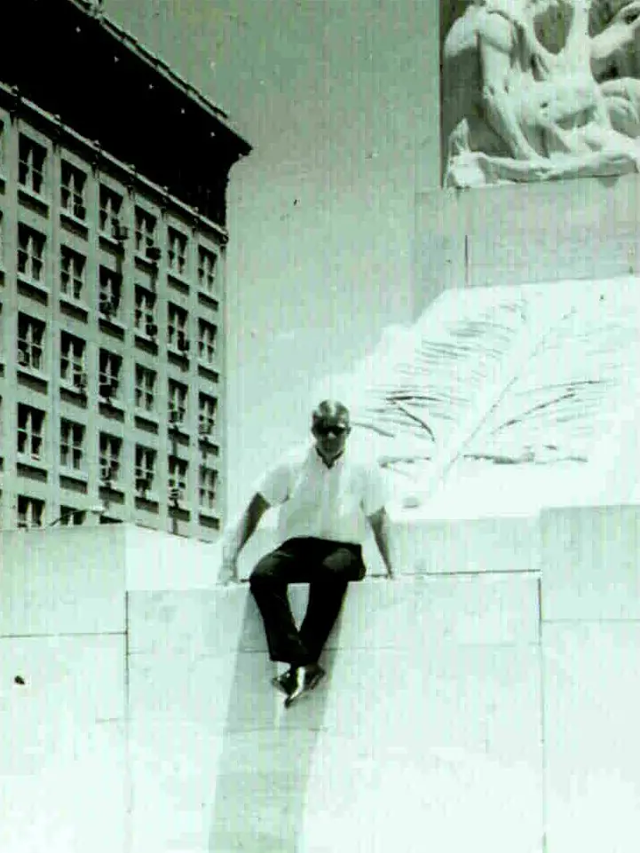 1006c.jpg