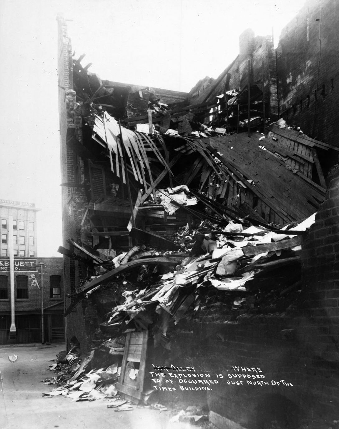 bombing_037.jpg