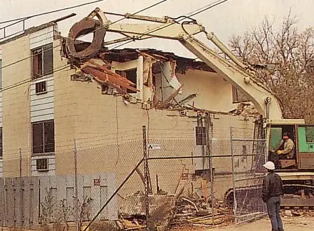 jeffrey-dahmer-apartment-16.jpg