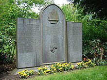 220px-Hannover_cemetery_stoecken_grave_Fritz_Haarmann_victims.jpg